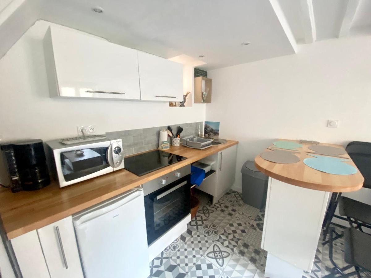 Charmante Maison Au Coeur De Villerville Zewnętrze zdjęcie